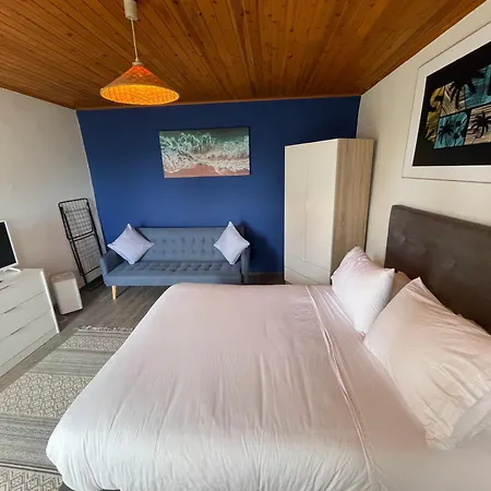 Baia Seixal Oceanfront * Сейшал