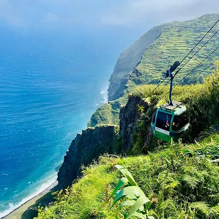 Отель Baia Seixal Oceanfront