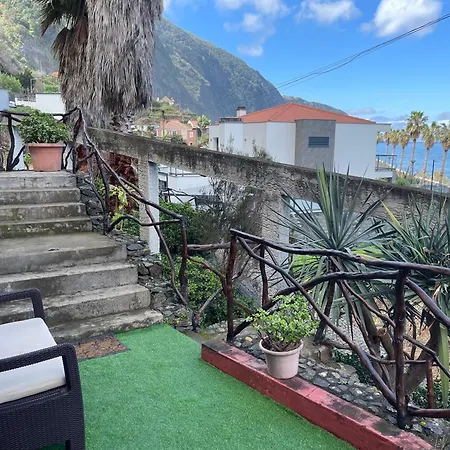 Baia Seixal Oceanfront Otel