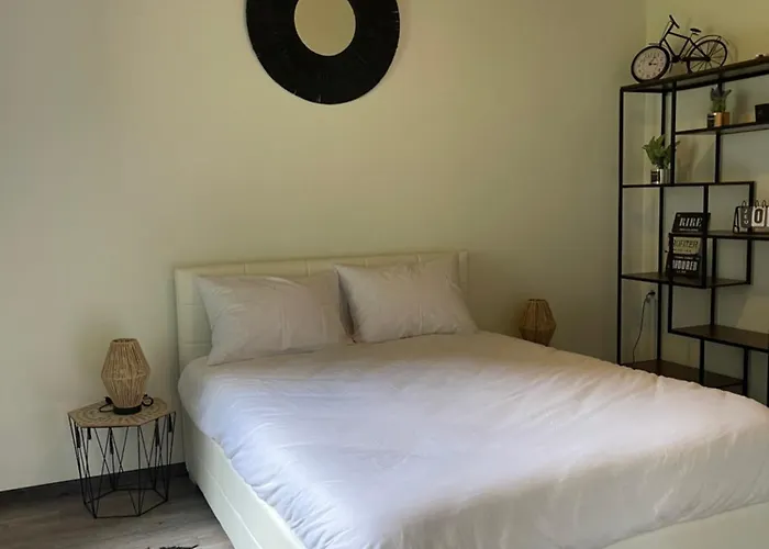 Baia Seixal Oceanfront *