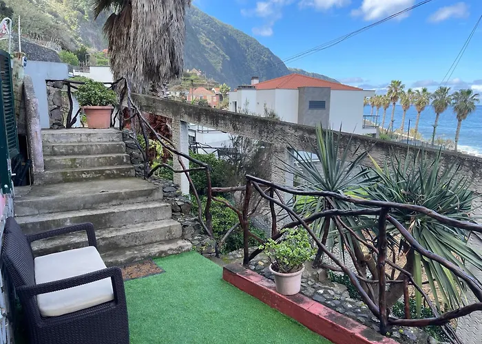 Baia Seixal Oceanfront 酒店