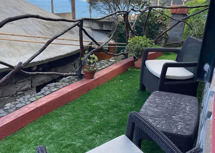 Baia Seixal Oceanfront Hotel *