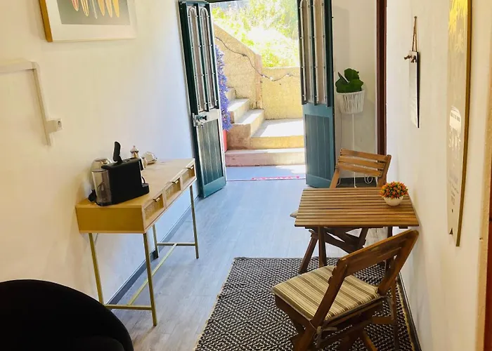 Baia Seixal Oceanfront *