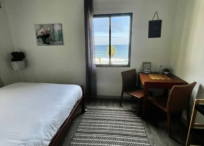 Baia Seixal Oceanfront Hotel *